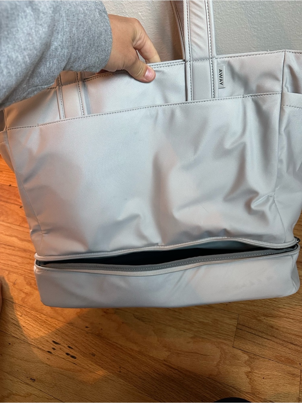 Away Baby Everywhere Travel Tote Gray Weekender Carry On Bag - Picture 4 of 8